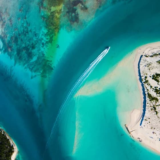 Tukesi and Caicos